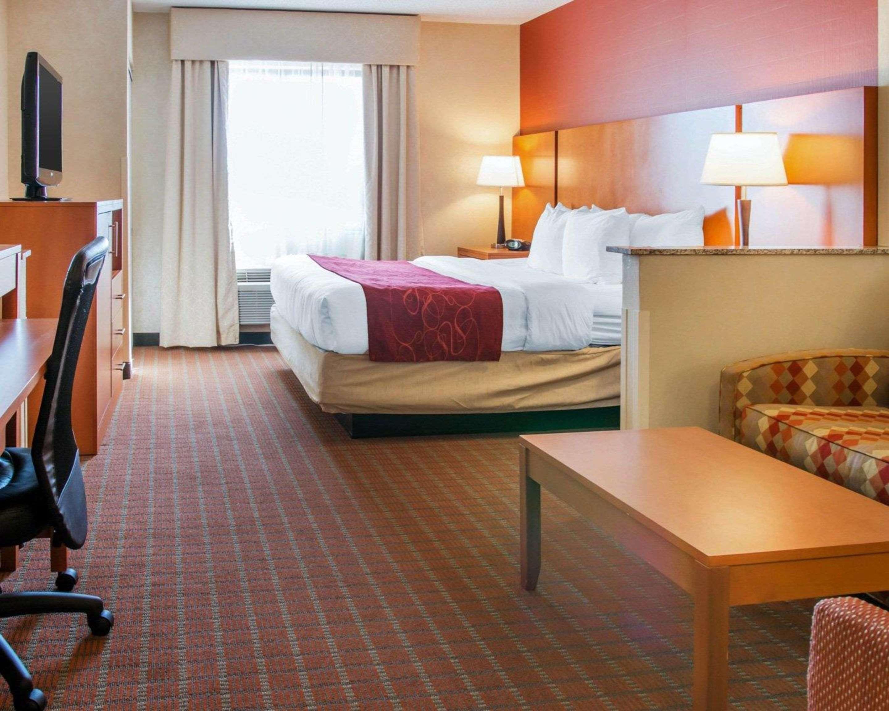 Comfort Suites Auburn Hills-Detroit Exterior foto